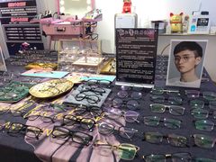 -肆兮眼镜·蔡司·徕卡战略合作店(大坪店)