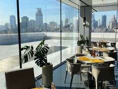 靠窗位-璞渼咖啡 ROOF P.M. Café(浦东美术馆店)