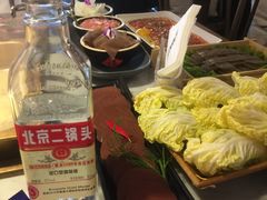 -尚尚仙·酸汤猪手·猪肚鸡火锅(华联万柳购物中心店)