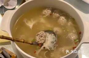 Shredded Pork Soup with Sparassis Crispa