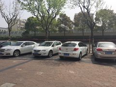 -一嗨租车(金桥店)