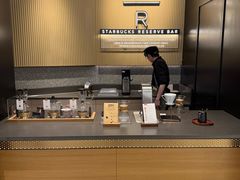 -星巴克臻选(上海合生汇1F店)