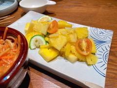 青柠檬拌鲜菠萝-云海肴·汽锅鸡·云南菜(天山百盛优客店)