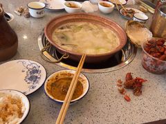 -阿婆情腊排骨火锅(金虹路店)