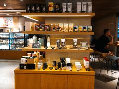 零售区-星巴克(静安嘉里中心B2店)