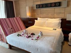 -三亚湾海居铂尔曼度假酒店