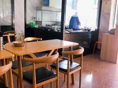 -白翔甜食店