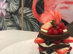 鲜花浆果裸蛋糕-随心小姐