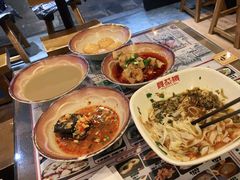 -双燕楼·手工馄饨·汤面小吃(世纪汇店)