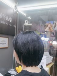 -藤野造型专业烫染接发