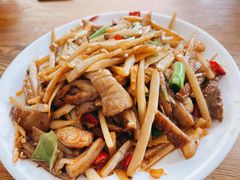酸笋炒肥肠-牛八宝桂林米粉(八里庄店)
