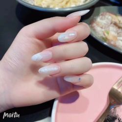 -月野兔日式美睫美甲