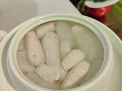 -洪氏嗨捞·广东猪肚鸡·椰子鸡火锅(西咸万象城店)