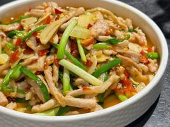 酸萝卜炒背筋-泉味道贵州厨房(三里河店)