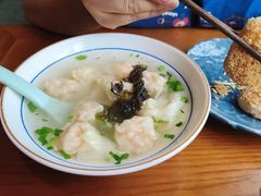 虾肉小馄饨（经典产品）-鑫震源·苏式大虾生煎(山塘街店)