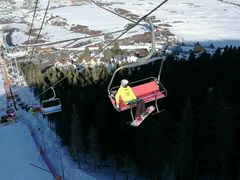 -丝绸之路山地度假区滑雪场