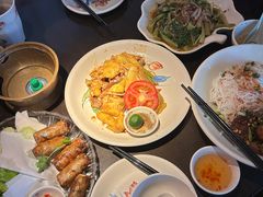 -大头虾越式风味餐厅(光明广场店)