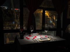 -弦月窗LUNETTE BY AMANDA(复兴路店)