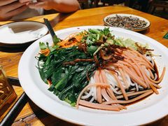 老滇凉米线-老滇山寨•云南特色菜•地方菜•民族风情歌舞表演(金碧店)