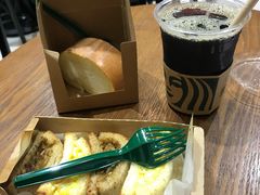 浮云卷-星巴克(福州长乐机场分店)