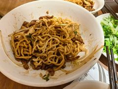 生爆牛肉面-寻裕记·现炒浇头面(人民广场店)