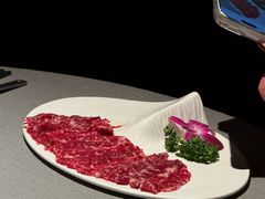 鲜切手作鲜匙柄-左庭右院鲜牛肉火锅黑金店(陆家嘴中心店)