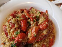 -肥肥虾庄·金牌油焖大虾(汉街SKP店)