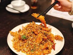 避风塘炒虾-乾坤饭店