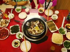-乳仔牛牦牛汤锅 烤羊排(松潘古城店)