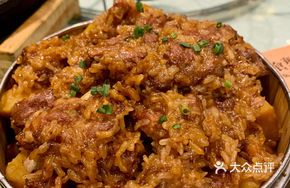 Delicious Steamed Glutinous Rice with Pork Ribs