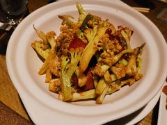 培根炒有机花菜-渝信川菜 · 川味家常菜(长安店)