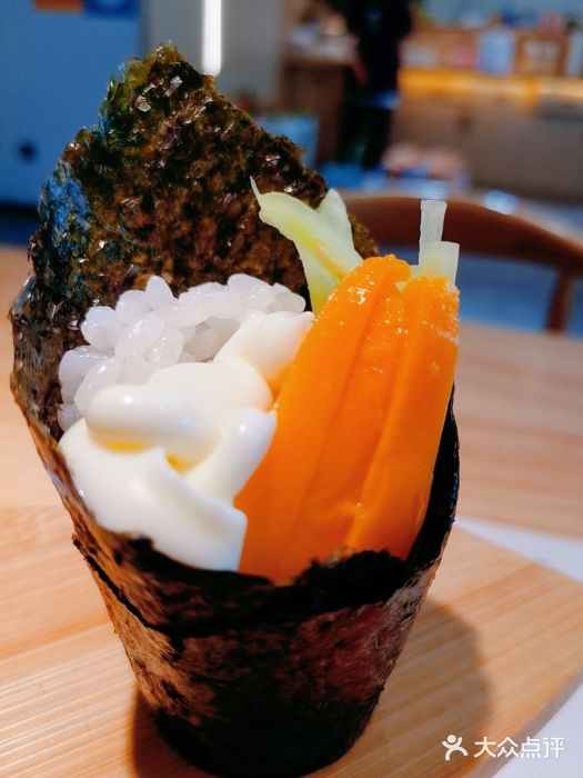 樟葶谷寿司(椒江店)芒果鲜虾手握图片