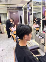 -藤野造型烫发染发