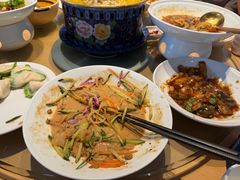 -关东小磨东北菜(上海长风大悦城店)