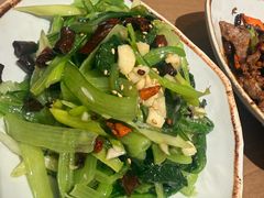 小白菜拌黄瓜-东吉馆韩式餐厅(八经街总店)