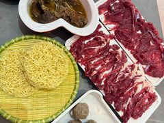 -官塘陈记鱼生·潮汕砂锅粥·牛肉火锅(潮枫路总店)