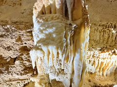 -怀托摩萤火虫洞