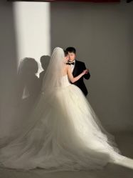 -雪中彩影婚纱摄影·微光艺术中心