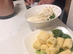 -煲王粤菜餐厅(中侨中心店)