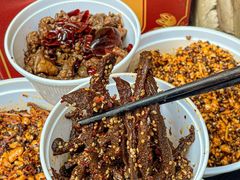 -鑫记婆婆兔·成都特产·兔头手撕兔(太古里店)
