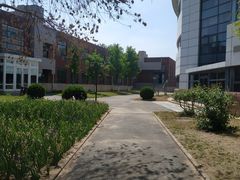 -北京市海淀外国语实验学校