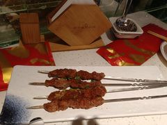 烤羊肉串-三人行骨头王火锅(长寿店)