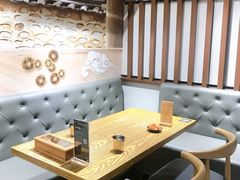 卡座-吴草鸡爪오초닭발韩食堂(融恒盈嘉中心店)