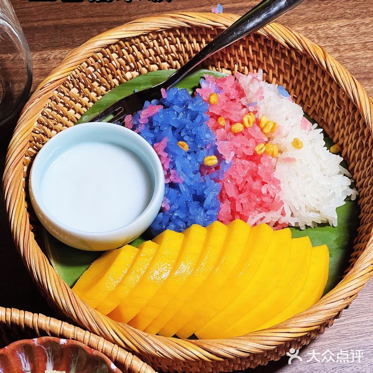 排队!排队!魔都超火的网红泰国菜餐厅开业啦!