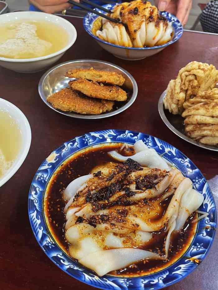 张明富面皮店-"从景区回来已晚,念念不忘那口热米皮.寻了.