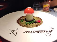 -弦月窗LUNETTE BY AMANDA(复兴路店)