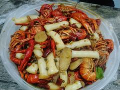 龙虾-每食每刻·皖北新民地锅鸡