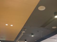 -海底捞火锅(宝龙广场夜宵主题店)