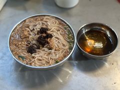 -正宗杨记普洱酸醋米线(总店)
