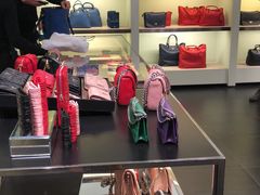 店内环境-塞拉瓦莱名品奥特莱斯
